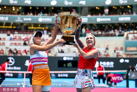 面对外线冲 面对外线冲