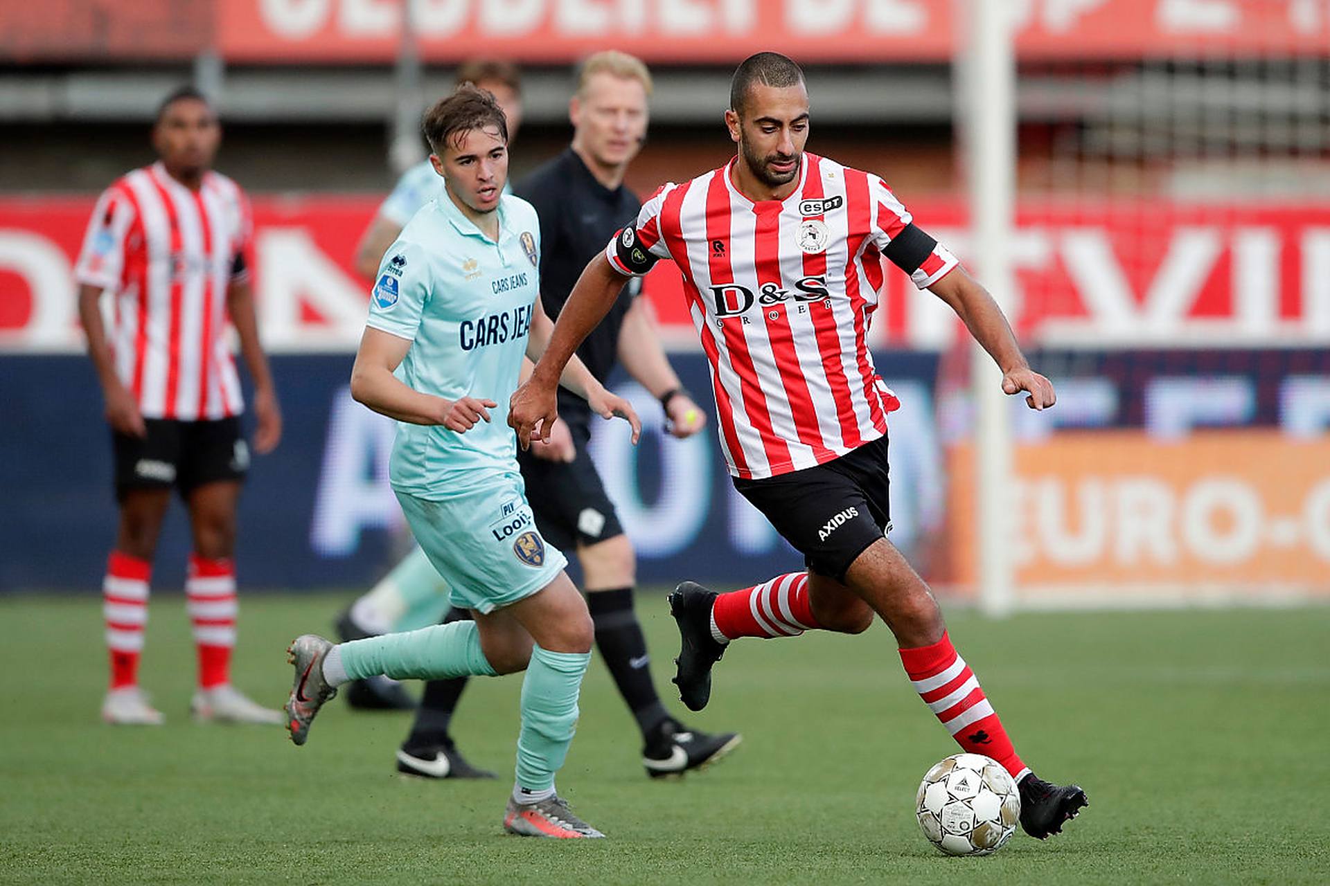 默契配合 默契配合