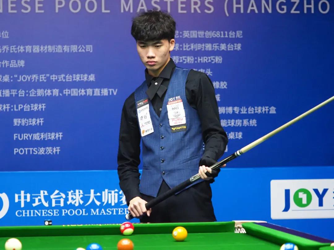 不容小觑的 不容小觑的