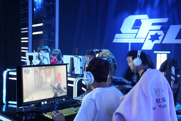 与之相比 与之相比